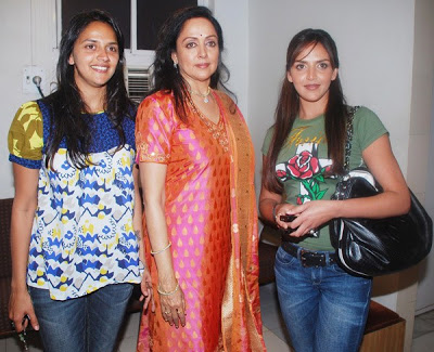 Sunny Deol Ka Kareena Kapoor Ka Xxx Video - Esha deol ki nangi photo - MegaPornX.com