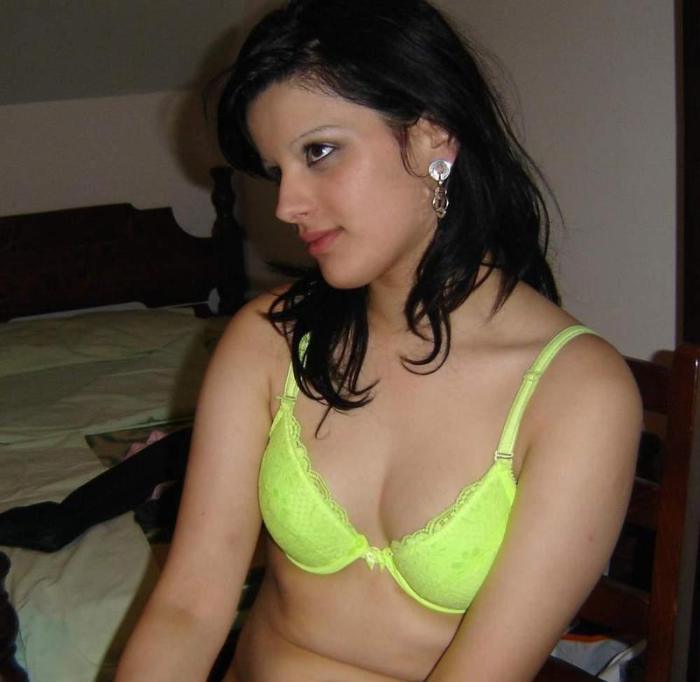 Desi bhabhi nude sex photo - MegaPornX.com