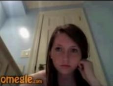 omegle teen rubbing hairy pussy on webcam