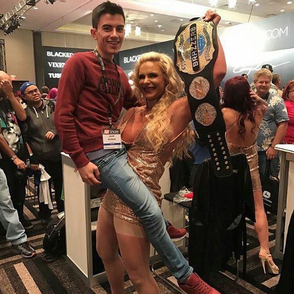adult film fans and porn stars flock to las vegas for one