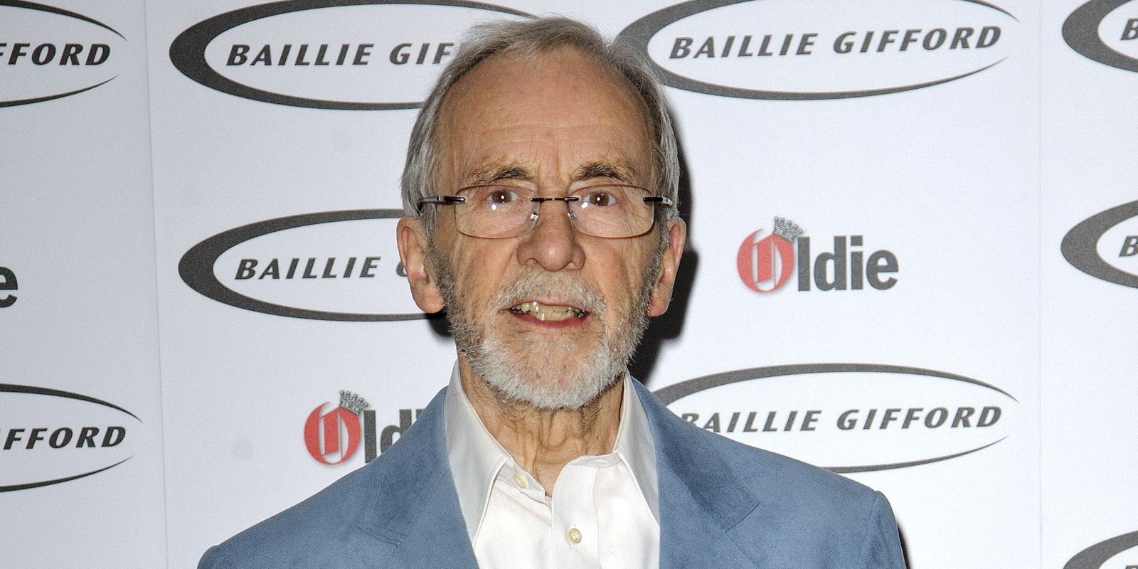 andrew sachs known as manuel in fawlty towers dies 2