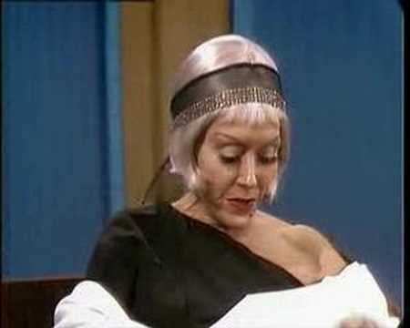 august funny video of the dick cavett show gloria swanson wants to do his head