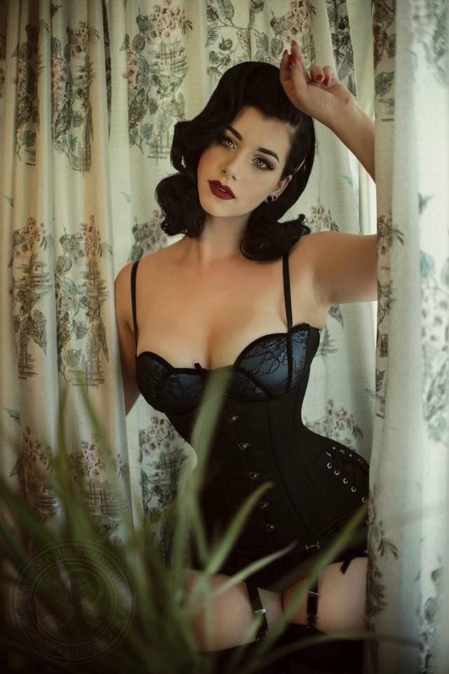best pin ups images on pinterest pinup girls and bettie page