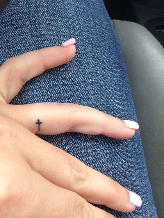 best small tattoos for girls ideas on pinterest small bird tattoos simple girl tattoos and tattoos for girls