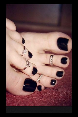 black toenail polish on perfect feet sexy feet sexy toes