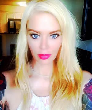 blonde porn queen jenna jameson enjoys sex on porndig