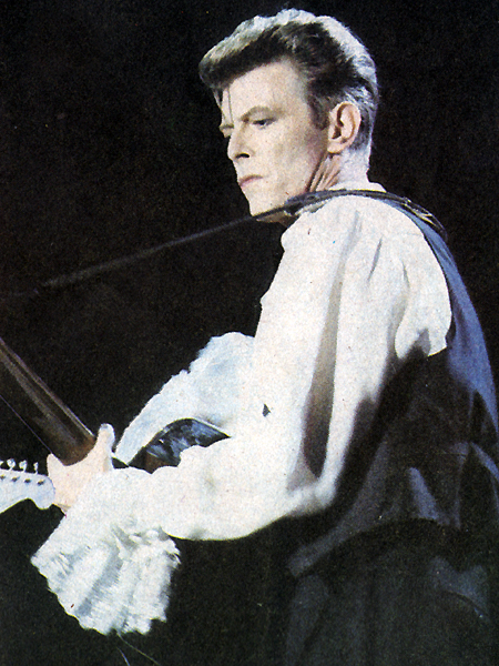 bowie in chile during the sound vision tour