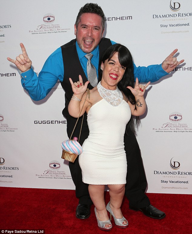 briana renee reveals shes expecting a baby with husband matt