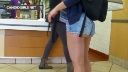 candid teen booty in jeans and shorts 1