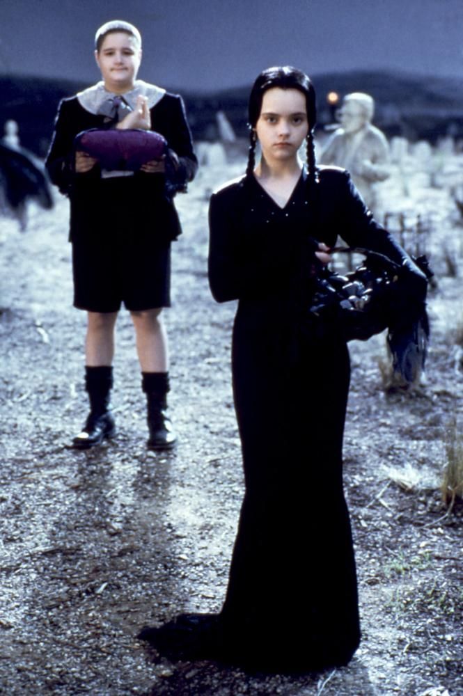 christina ricci wednesday and jimmy workman pugsley addams in addams family values