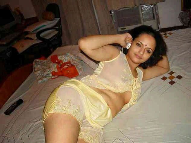 desi bhabhi porn sex pictures fucking with her boyfriend horny images bhabhisexy 1