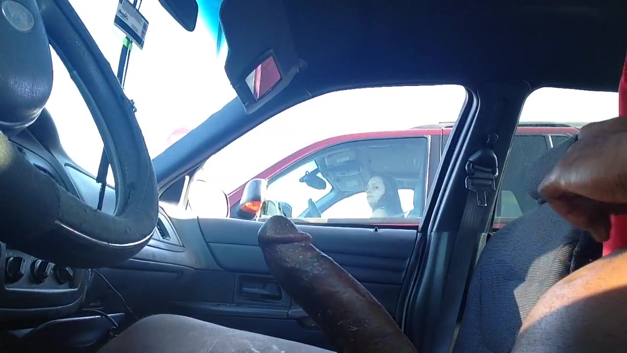 flashing big black cock to a lady in a car