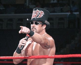 former wrestler buff bagwell has broken his neck in a serious car accident
