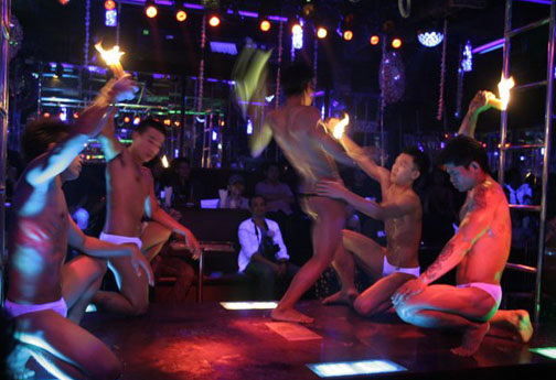 gay bangkok dancing with the devil in the city of angels 3