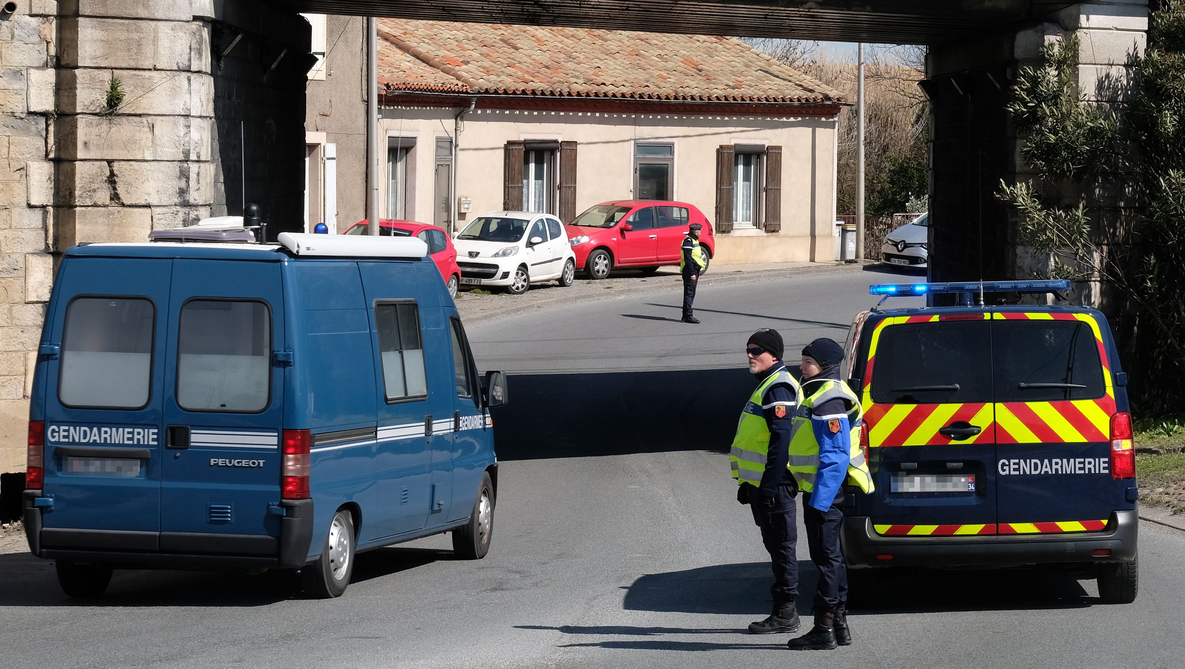 gunman dead after taking hostages in french supermarket reports
