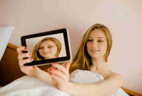 how to take better naked selfies thrillist