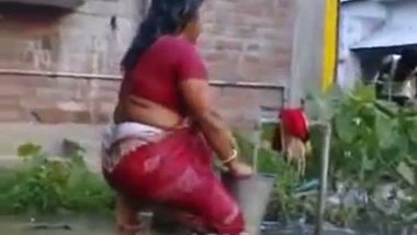 indian outdoor big ass aunty fucked porn video
