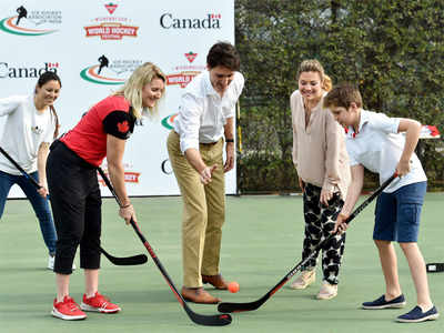 justin trudeau canadian trudeau participates in delhi hockey