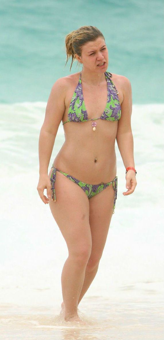 kelly clarkson celebrities in bikini pinterest celebrity 1
