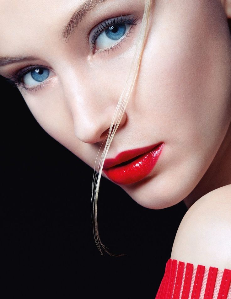 lipstick jungle blue eyes faces crimson tide twitter beautiful perfect red lips fashion boards lush