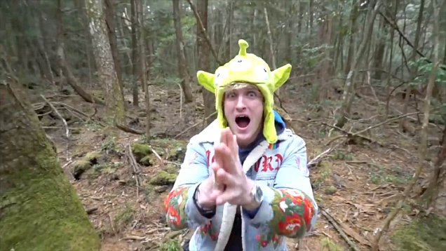 logan paul apologizes for youtube video of dead body daily mail online