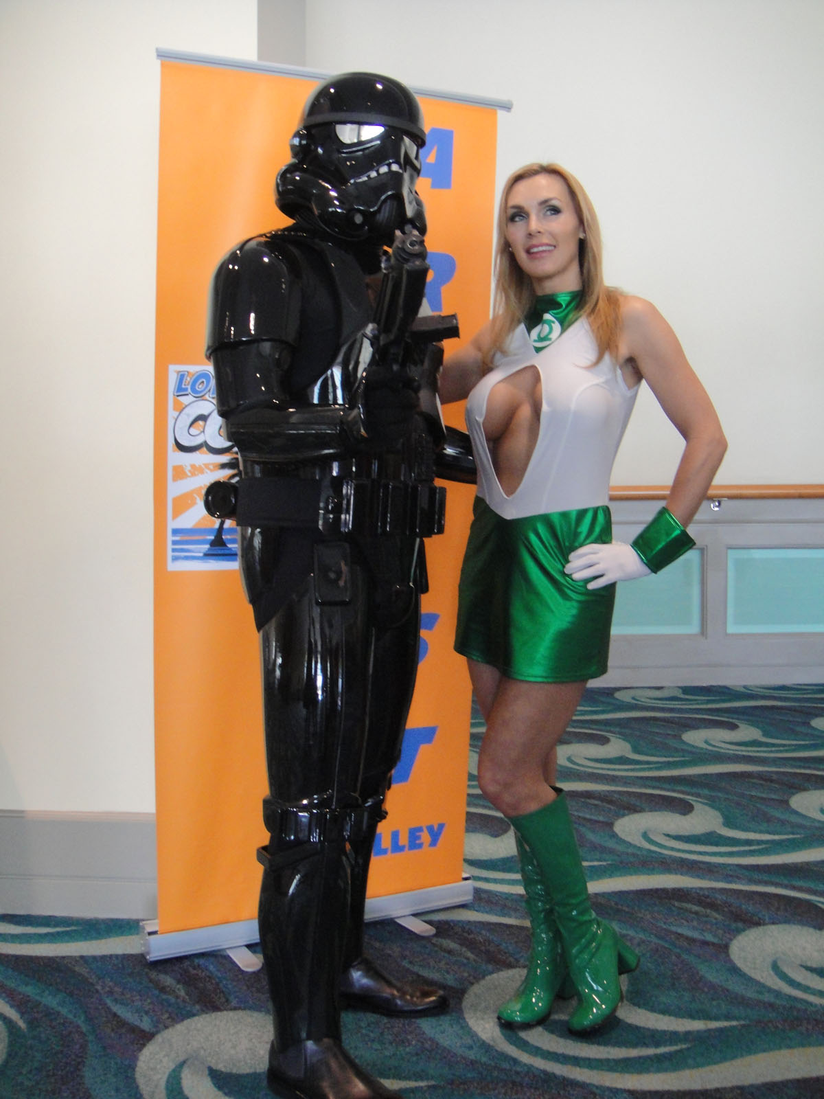 long beach comic expo shadow trooper and green lantern girl