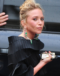 mary kate olsen news pictures and videos 1
