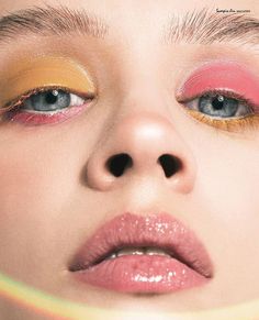 mellow yellow plus pinks glossy eyelids liner lips reverse pink