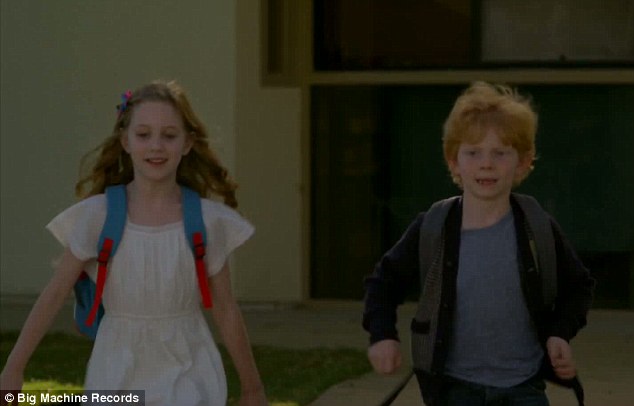 mini mes taylor swift and ed sheeran have enlisted two lookalike children to star