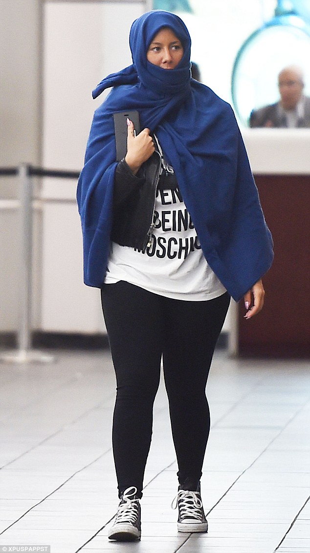 modest look model amber rose was spotted at the airport in new york city
