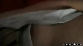 moglie italiana si masturba il clitoride con dildo