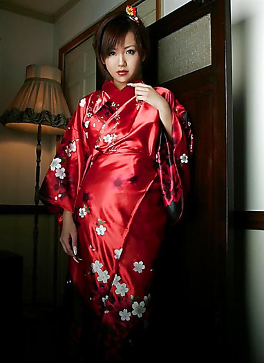 nana konishi horny tokyo geisha opens her kimono and her legs pics