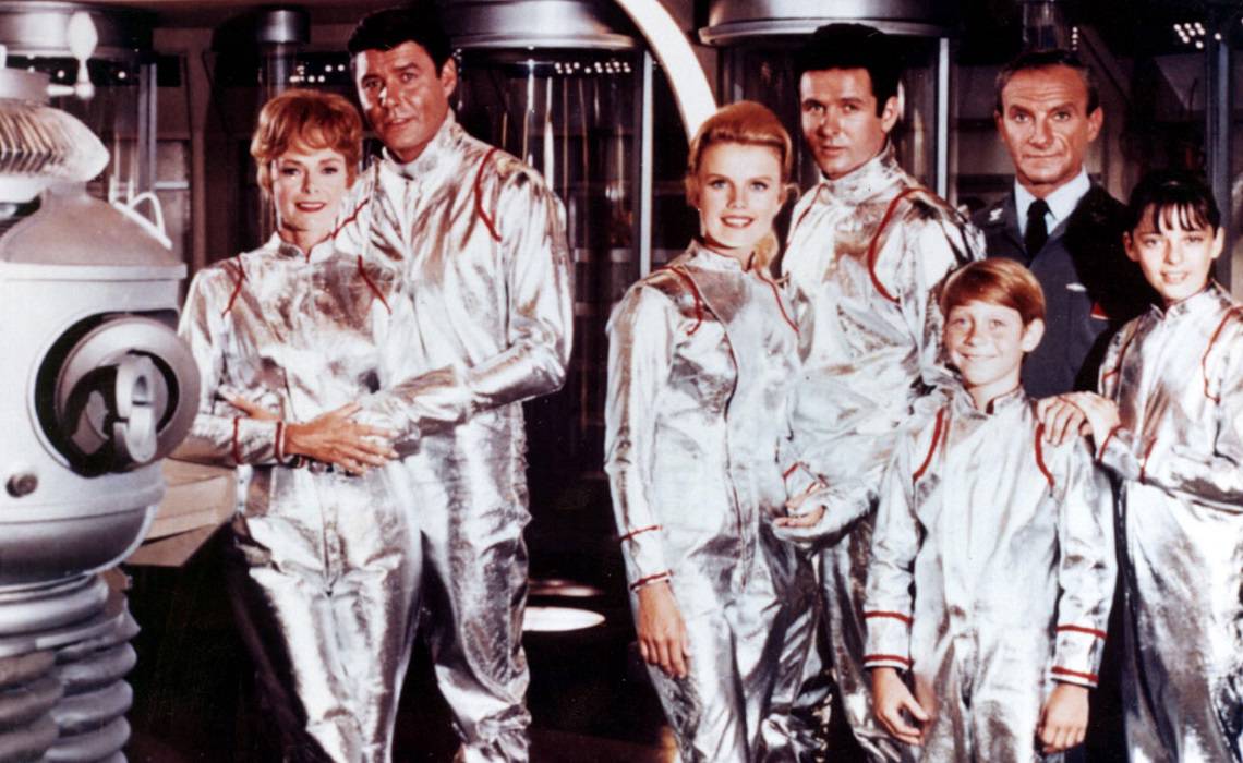 netflix to remake lost in space series tubefilter
