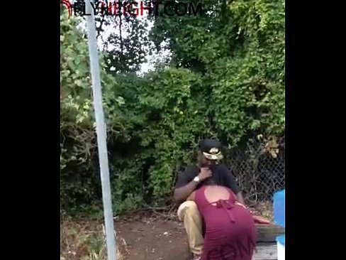 no shame atlanta thot caught giving head at a bus stop flyheight via xvideos com