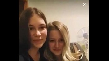 periscope ukrainian teen girls practice kissing 1