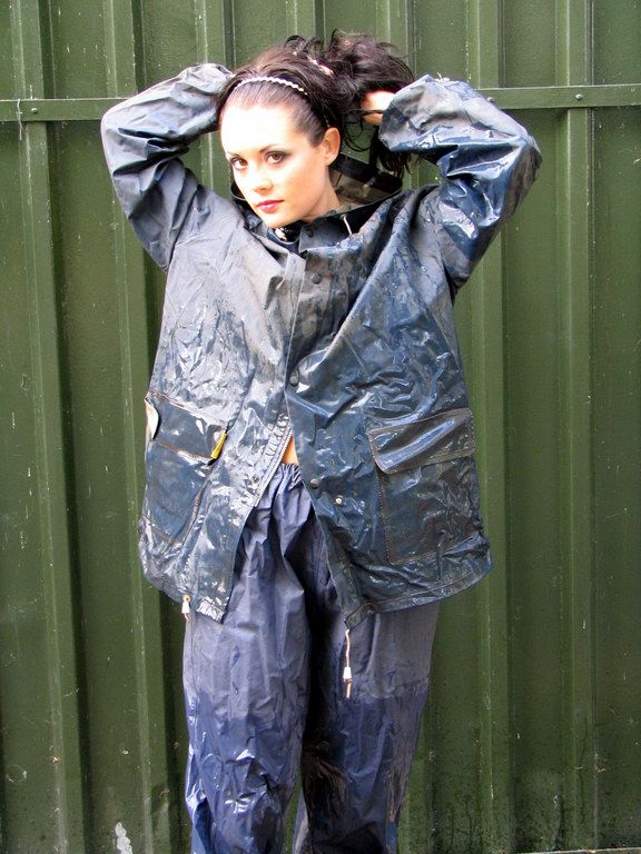 rainweargirl a place to appreciate the style beauty and practicality of rainwear in all forms and textures