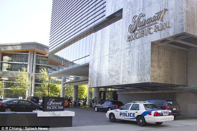 sad scene police pictured on sunday morning outside the hotel in vancouver where cory monteith