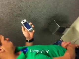 spy dude pissing large and nice cock