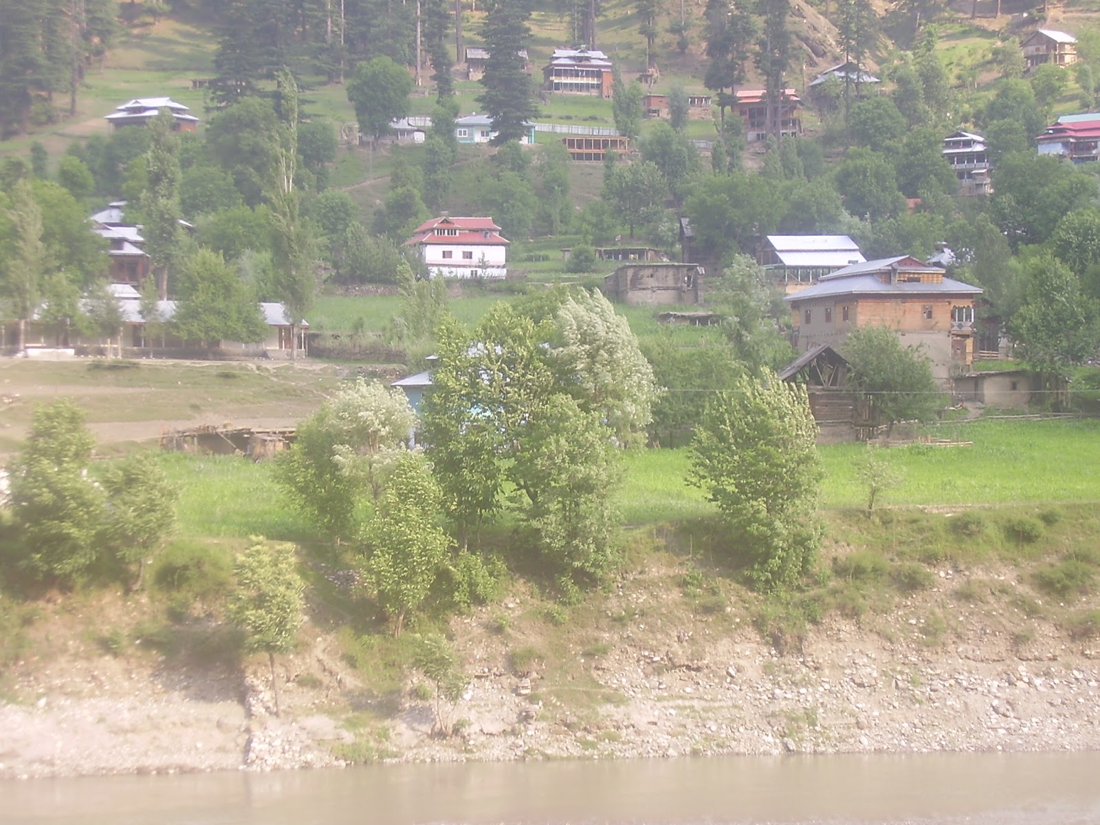 there is a beutiful rest house for visitors constructed tourism department of ajk government