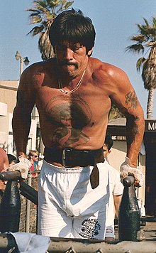 trejo at muscle beach