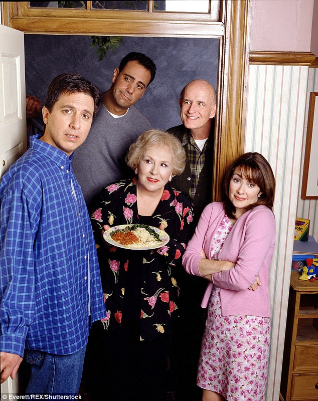 unforgettable family the popular sitcom about successful sports columnist ray and his dysfunctional