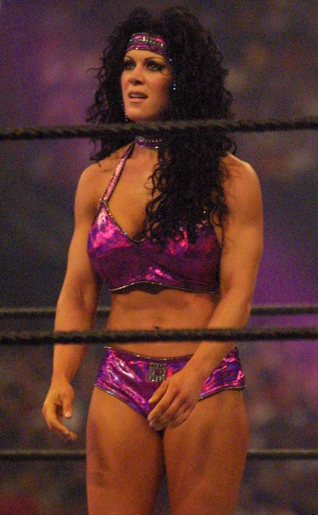 what happened to chyna the solitary downfall of wrestlings 3