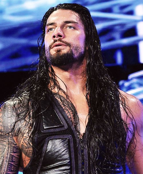 when someone tells you theres no perfect looking man just show them a picture of joe anoai aka roman reigns